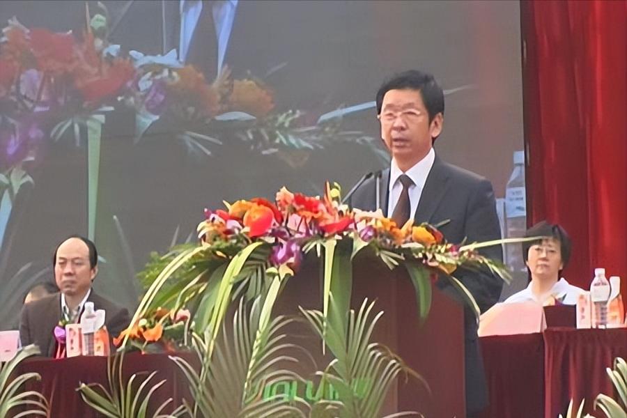 閾堕弓椋熷搧鍥炲綊,38宀佺殑閾堕弓鑰佺墝鍥借揣鐒曞彂鏂扮敓鍔涢噺