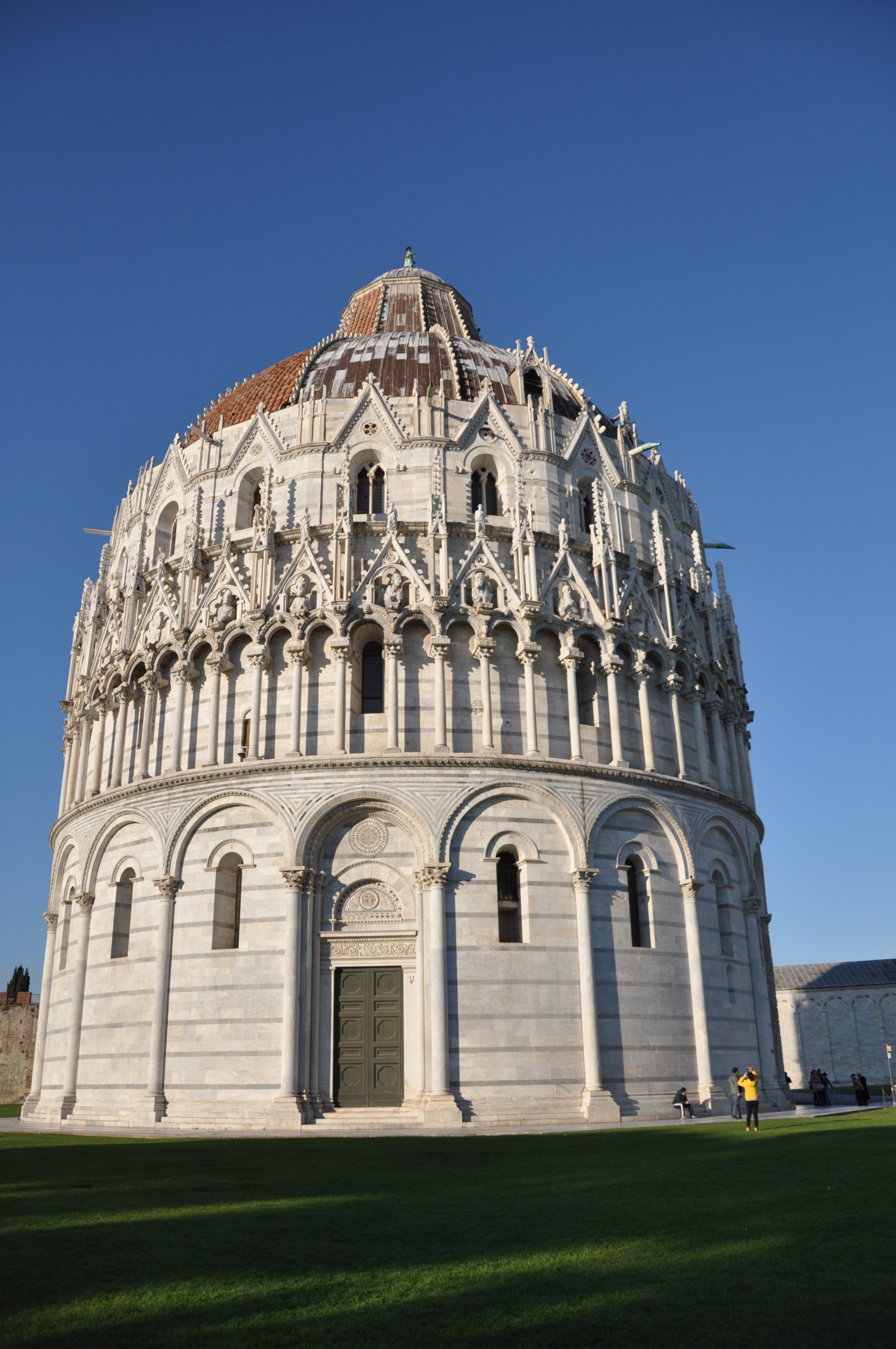 比萨斜塔著名吗,比萨斜塔是哥特式吗