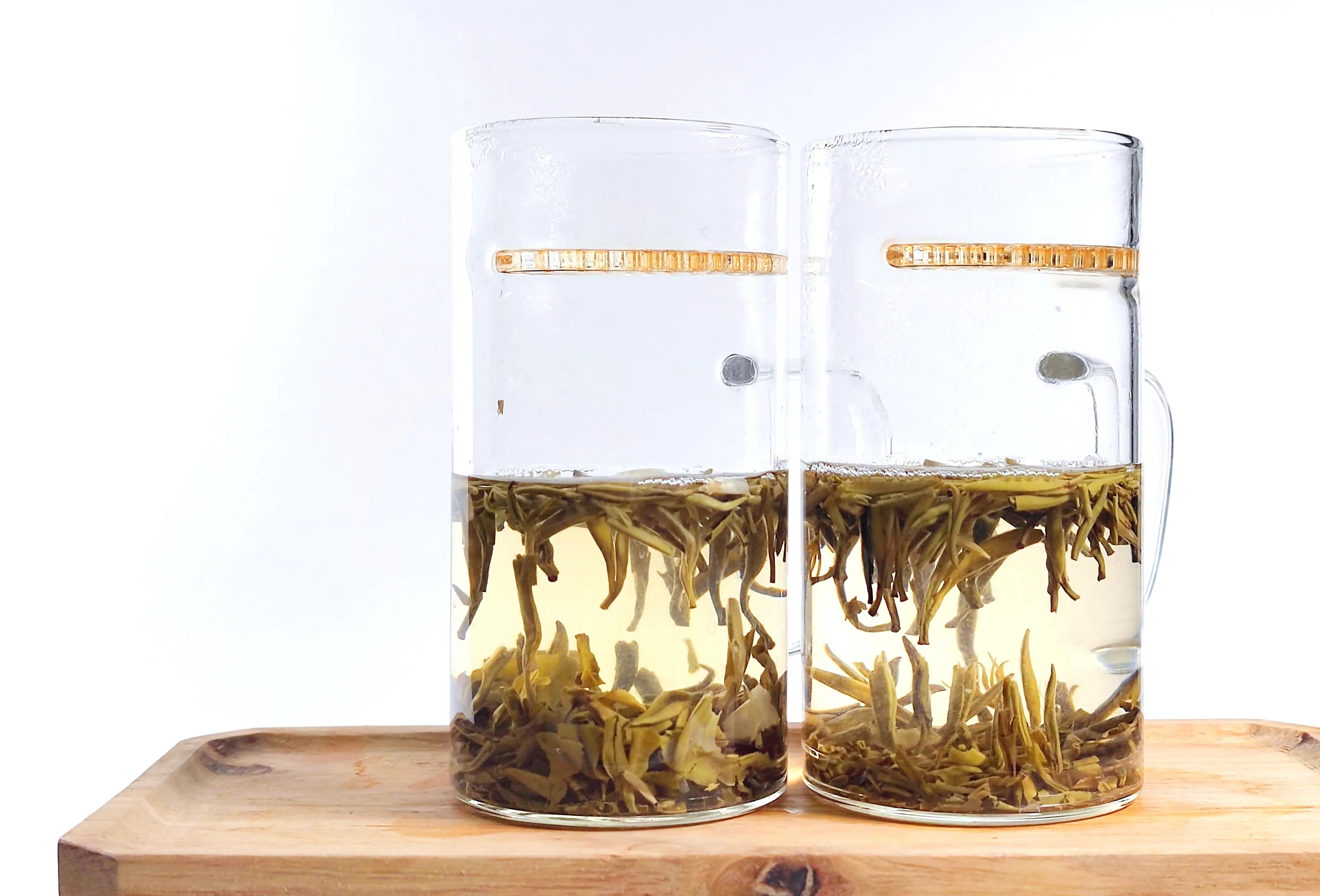 京城两大老字号镇店茉莉花茶的对决，张一元龙毫对正兴德茉莉芽茶