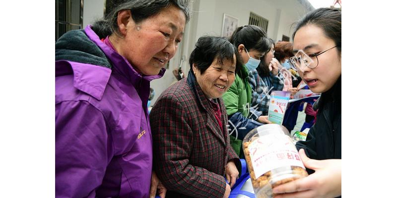 在农村开店卖干果,我在农村有20万怎样创业