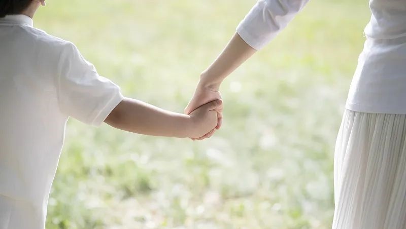 初中校园霸凌被家长暴打,15岁少年校园霸凌被打