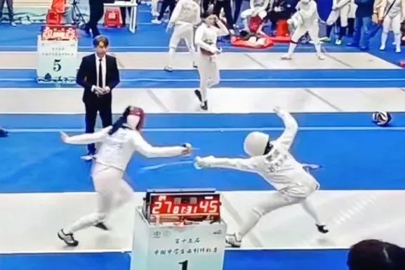 大学生击剑比赛重剑,滨湖青少年击剑重剑比赛