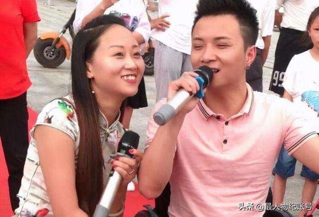 连体夫妻无腿丈夫抛弃断臂妻子,连体夫妻走红网络后丈夫另寻新欢