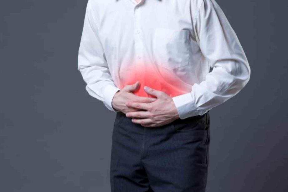 65岁老人喝牛奶好还是喝奶粉好,为什么医生不建议老年人喝牛奶