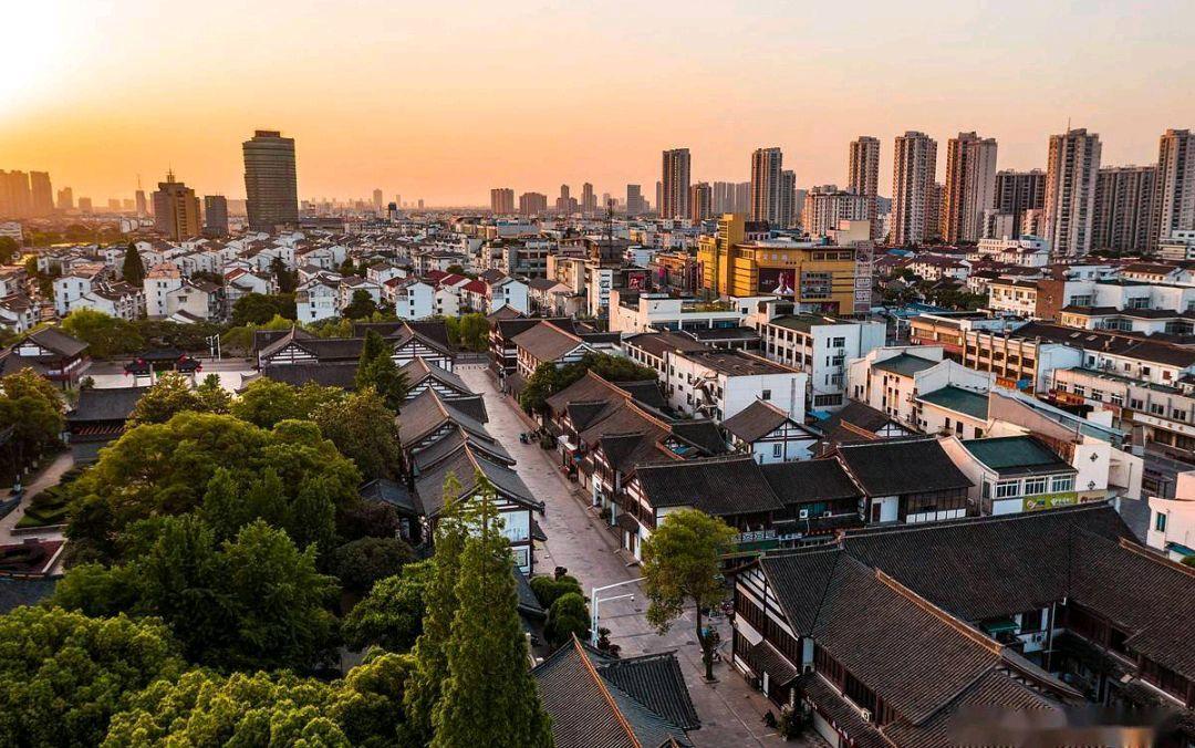 江苏省拥有2个新一线城市，4个二线城市，7个三线城市：泰州第4