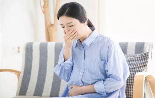 怀孕初期吃叶酸还要补充什么,孕妇早期吃叶酸还需要补充什么