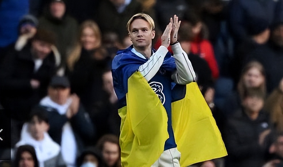 切尔西连夺3冠阵容分析,切尔西一胜难求从争冠变为保三