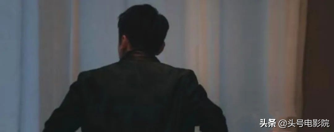 《魔幻手机》男主39岁当出租车司机？马路边吃盒饭，曾演葛优儿子