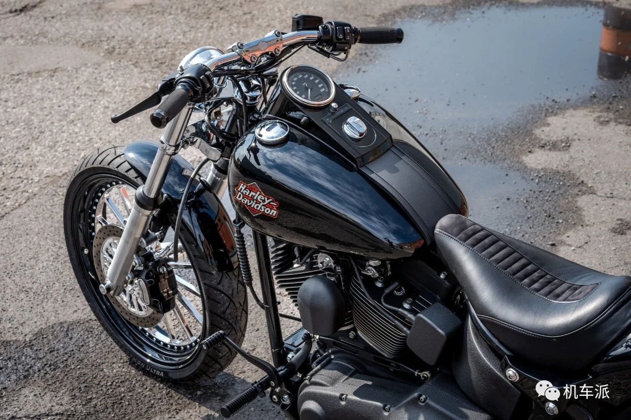 哈雷夜路德定制版改装案例,哈雷夜行者旅行改装