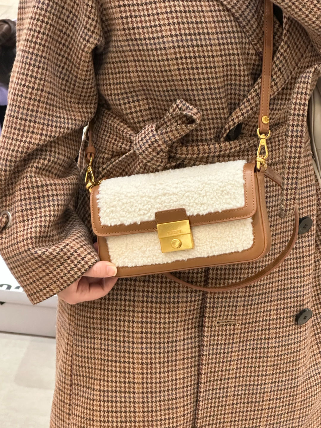 秋冬轻奢毛毛包推荐,毛毛包秋冬轻奢