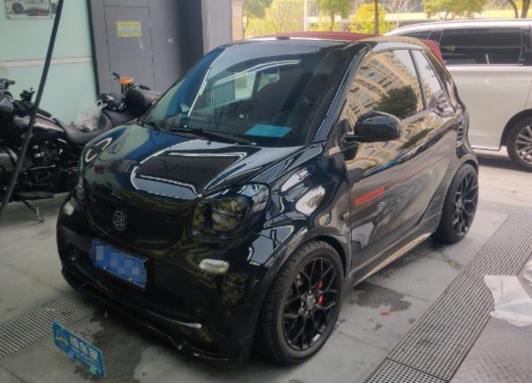 奔驰smartfortwo改装 (奔驰smart老款爆改)