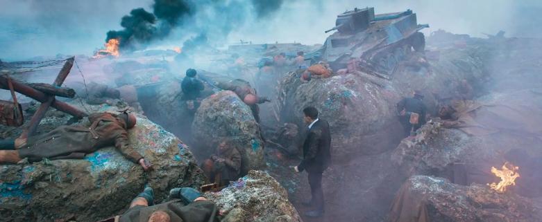 男子清明祭祖发现车辆显示有人,男子清明祭祖发现祖坟墓园被毁
