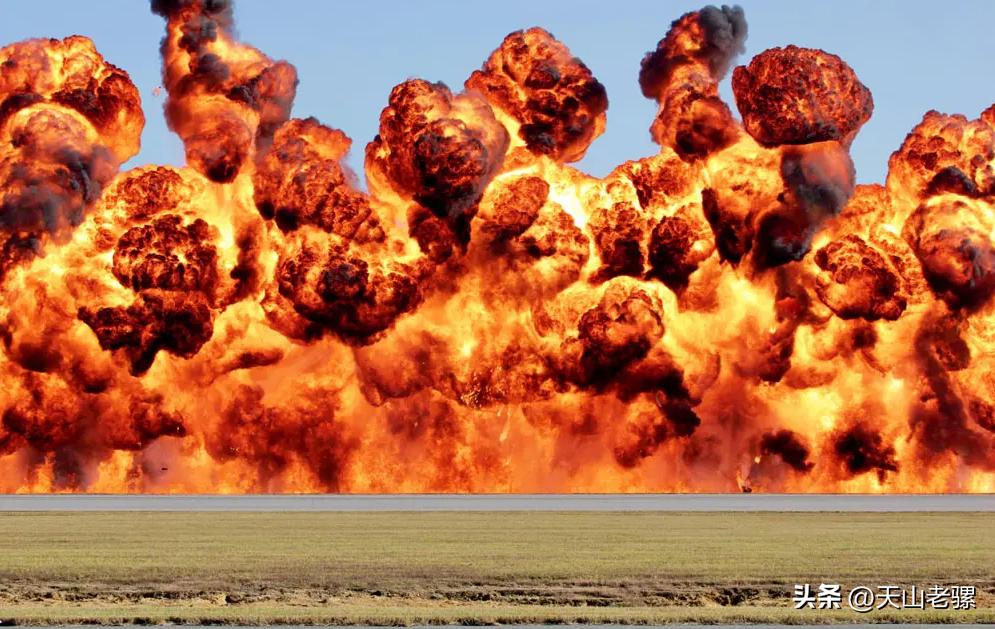 爆炸类火器有*弹炸**、地雷、水雷,可手动可自动可定时~中华兵器篇