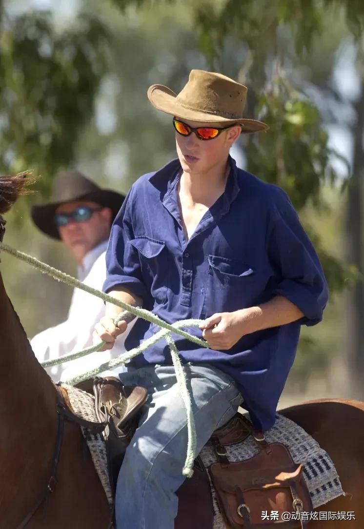 2022年国际太阳镜日：20张王室成员戴墨镜的照片