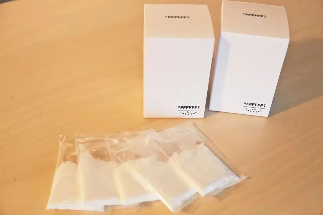 这家只卖白Tee的店成立7周年，干了一件大事