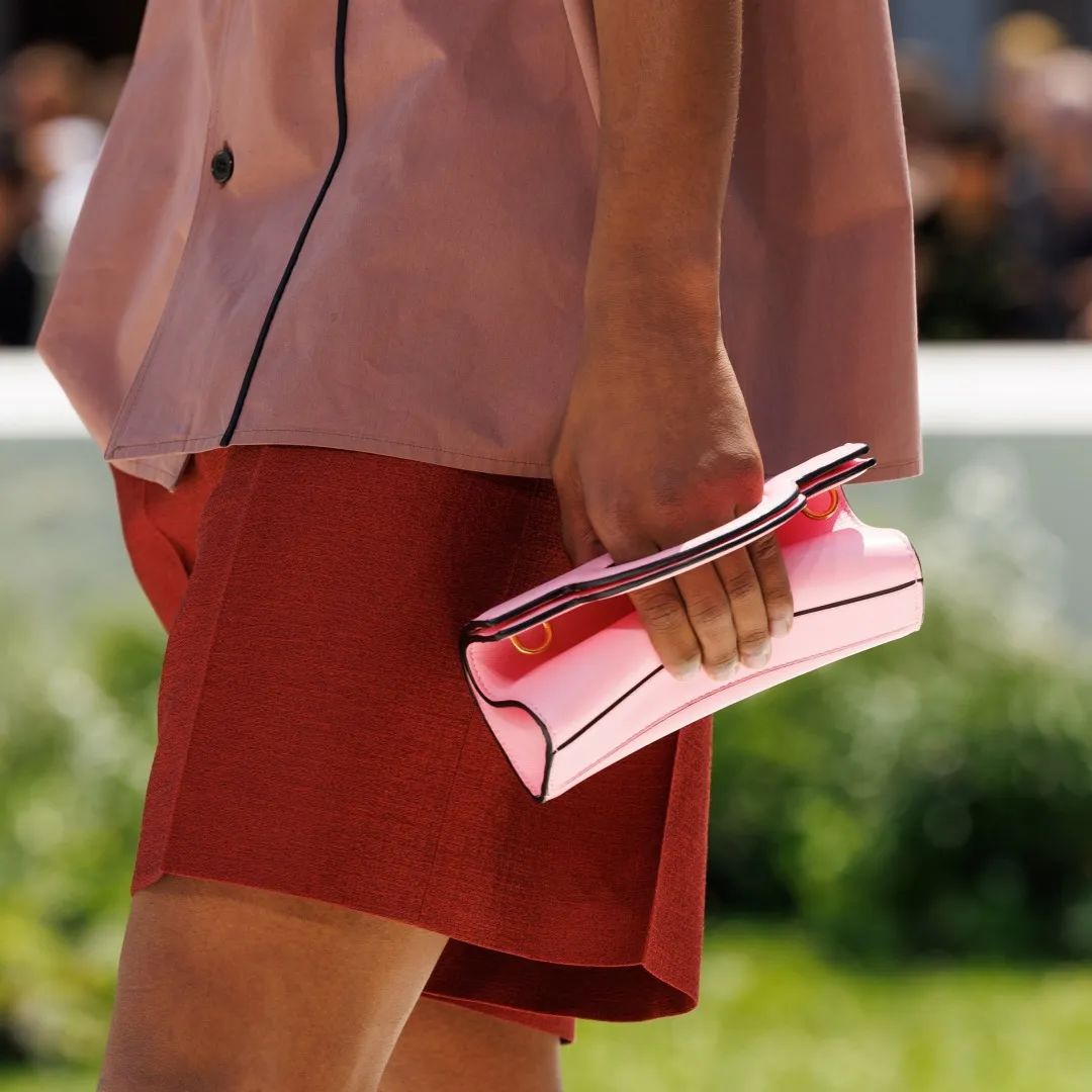 valentino2024春夏男装秀,valentino2022秋冬男装时装秀