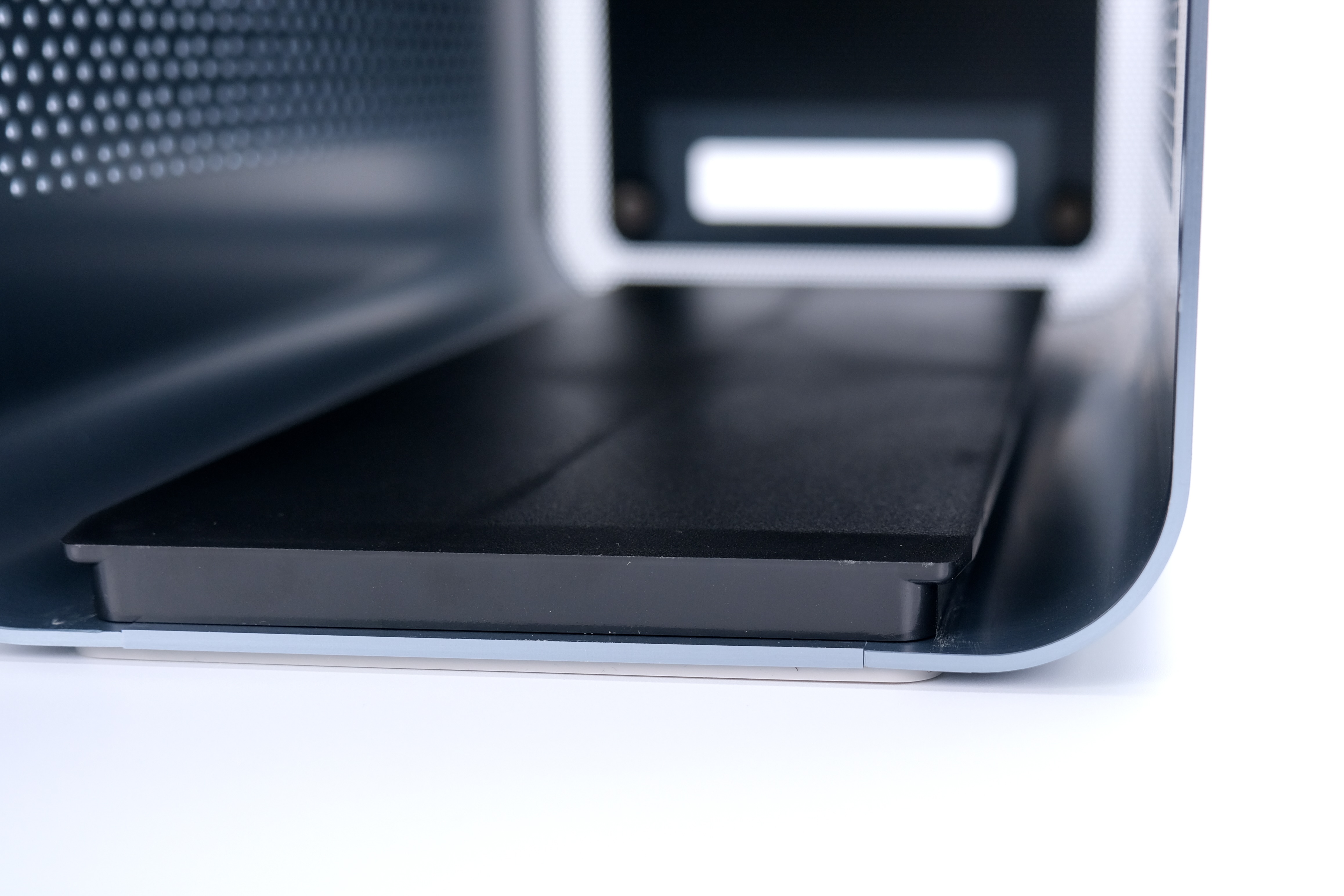 小姐姐的精致城堡!ITX极简风NAS装机纪实