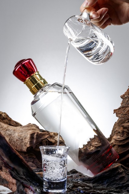 茅台酱香迎宾中国红,茅台醇香红色