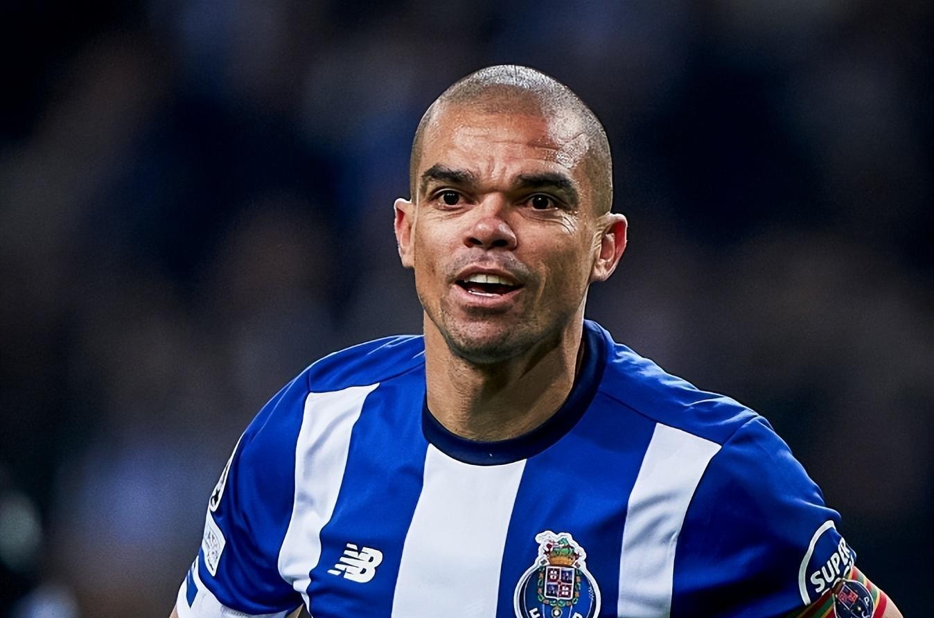 佩佩40米进球,41岁佩佩踢满全场