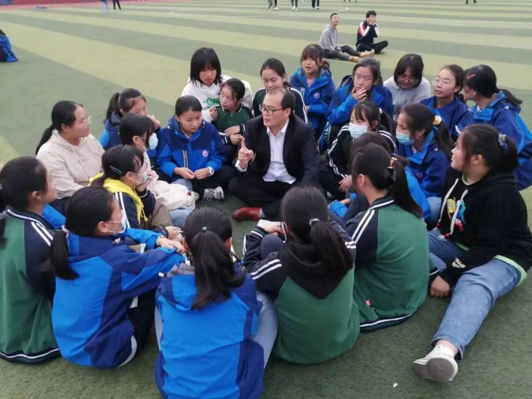 【安徽新锐集团滁州新锐中学】行走在教育路上之“东哥”