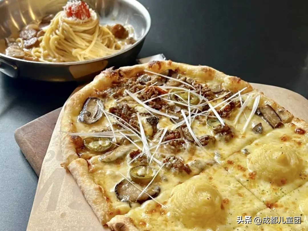 没开达美乐之前，成都人都去哪儿吃披萨？