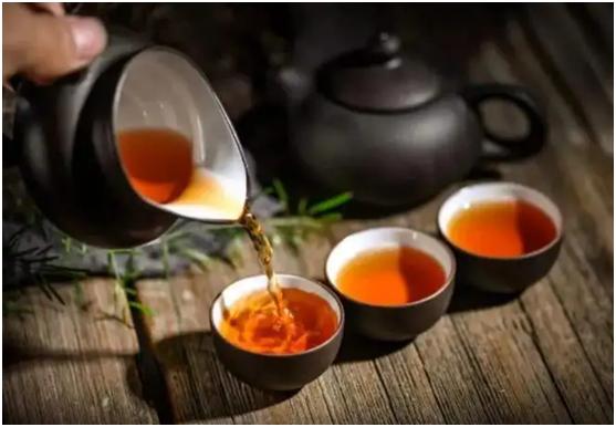 泡茶注意这些窍门让茶汤好喝100倍,泡茶为什么开始只倒一点水