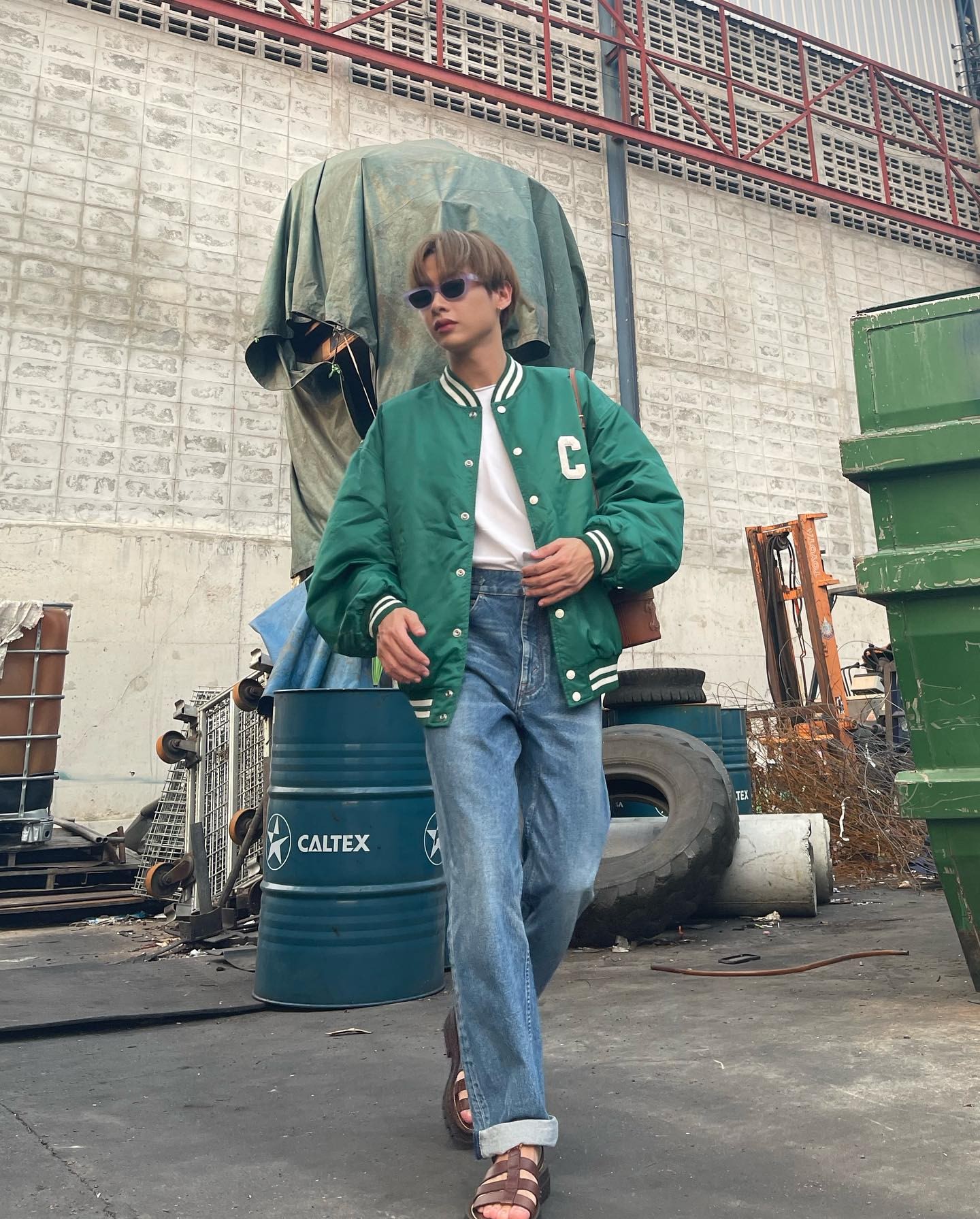 gun鍦ㄦ嘲鍥界敺鏄熼噷闈㈢殑榄呭姏,娉板浗鐢锋槦gun璧勬枡