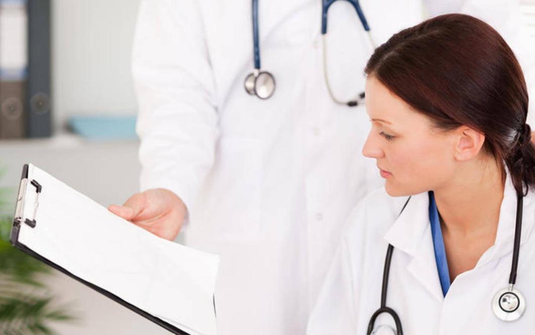 外阴特别肥大怎么回事,女生阴道有什么症状要注意身体