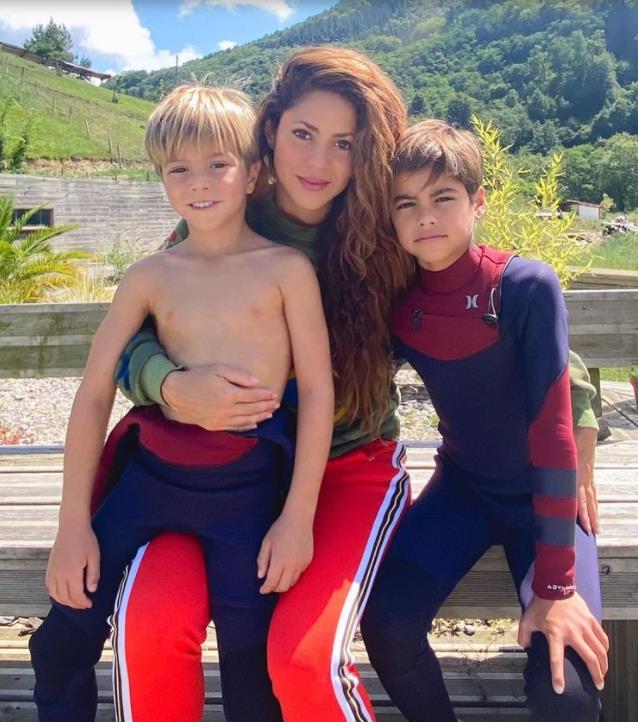 夏奇拉跟皮克离婚了吗,夏奇拉谈与皮克分手