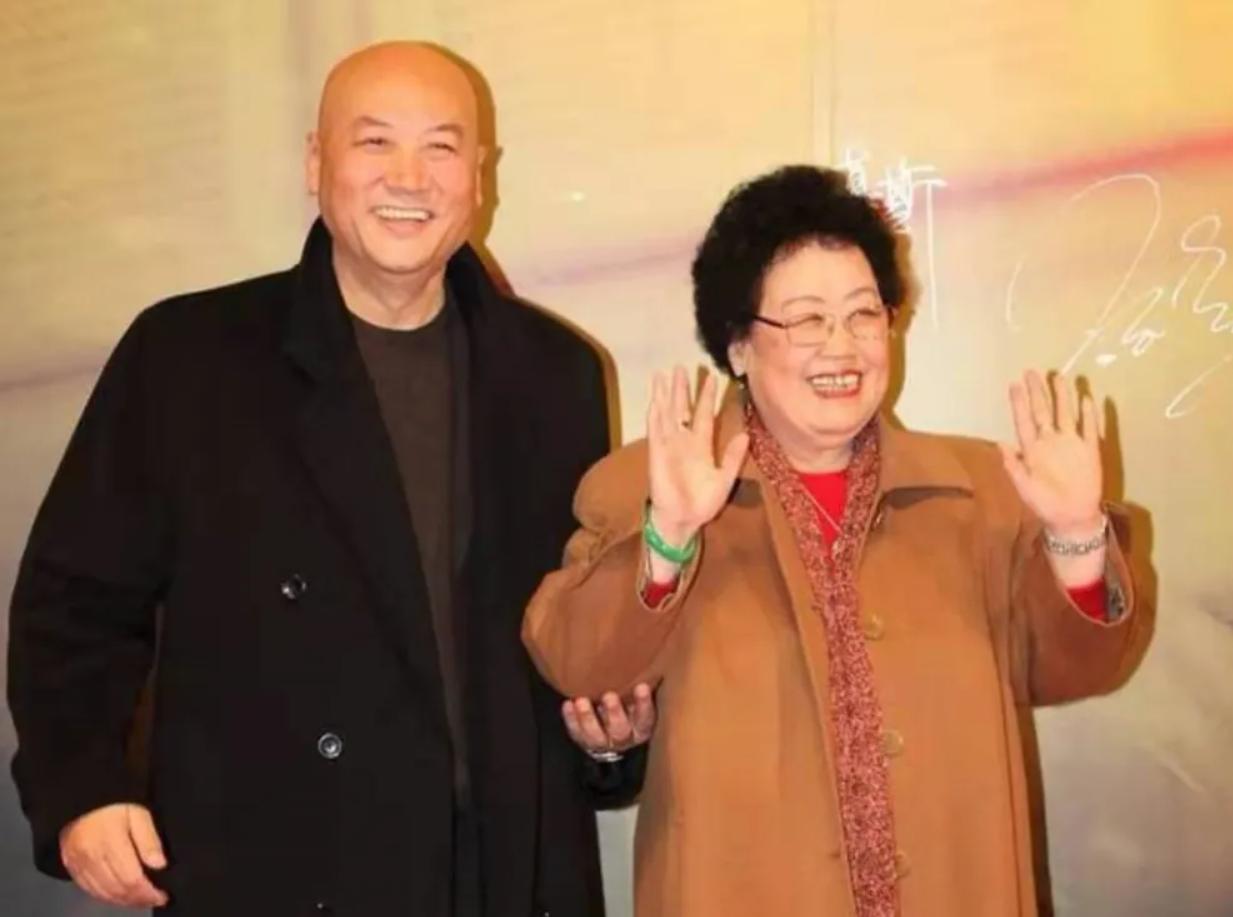 娱乐圈娶了富婆的10位男明星,娶了富婆的10位男星