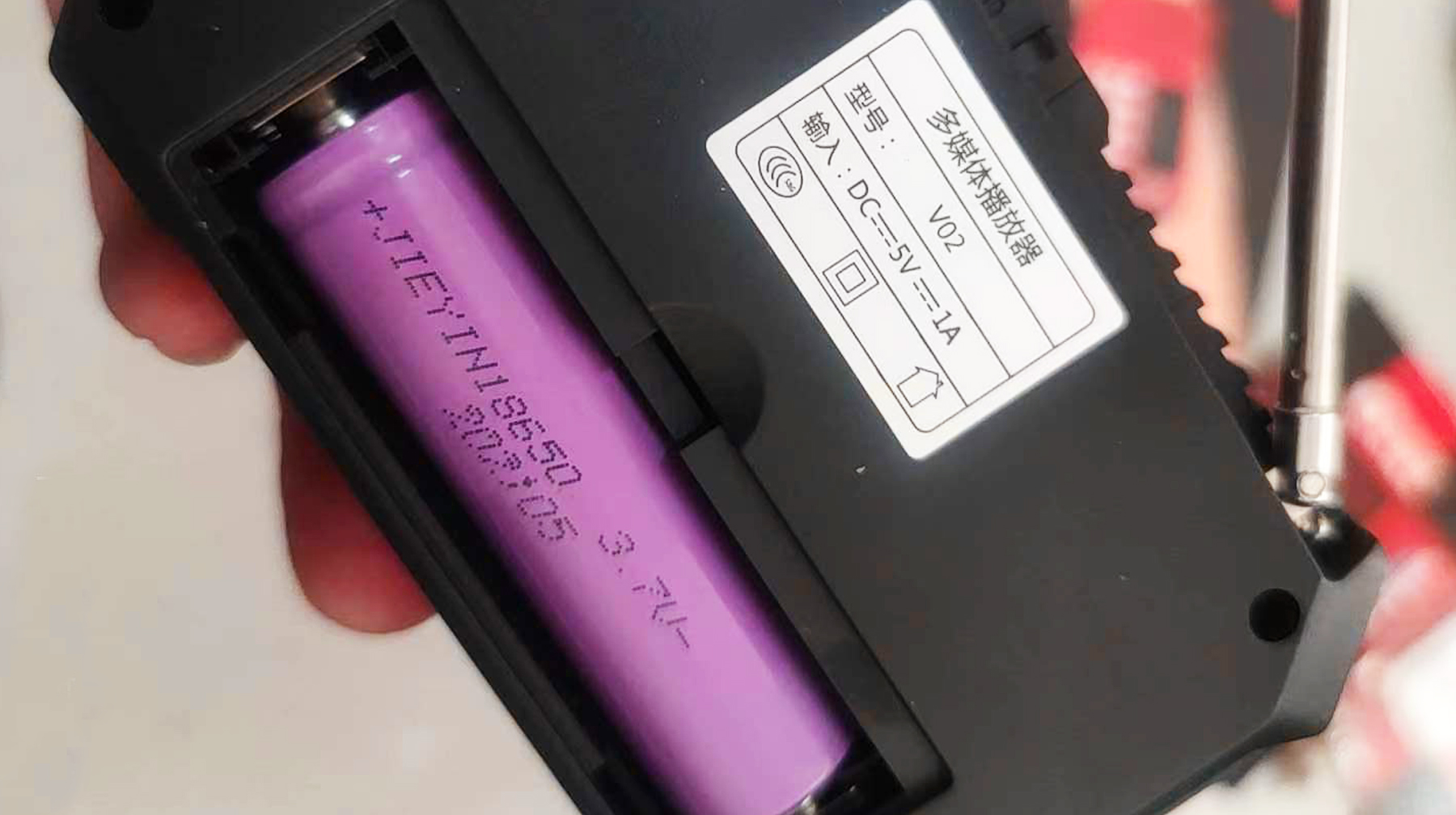 家用自带遥控led灯泡,led照明灯小型随身带