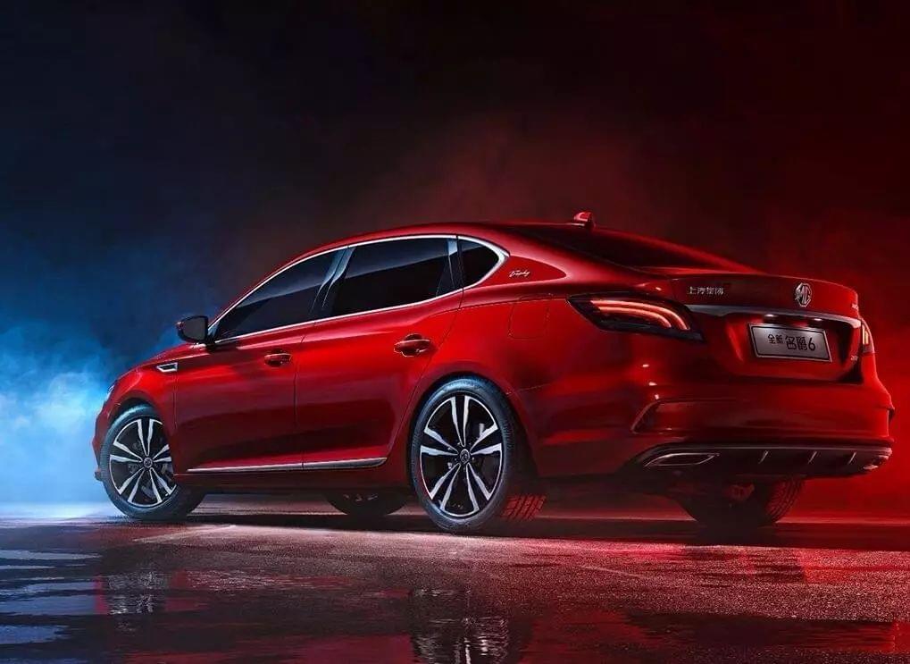 年轻人的第一款车来看看它准没错,年轻人的第一台车哪一款最有逼格