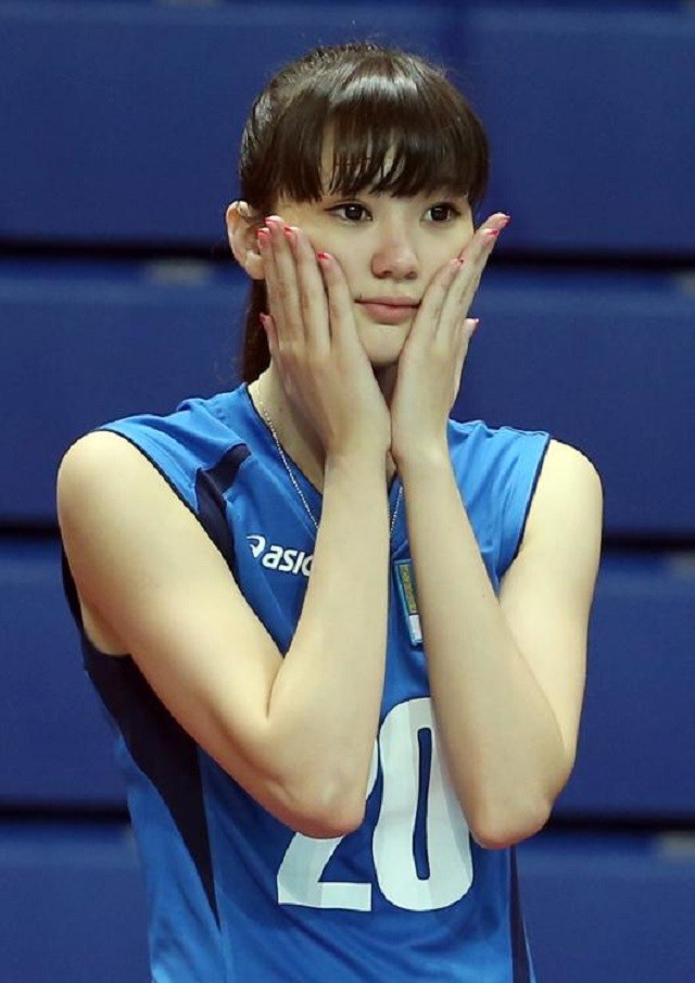 曾因颜值爆红的排球女神：如今整容不再少女，嫁迪拜富豪后退役