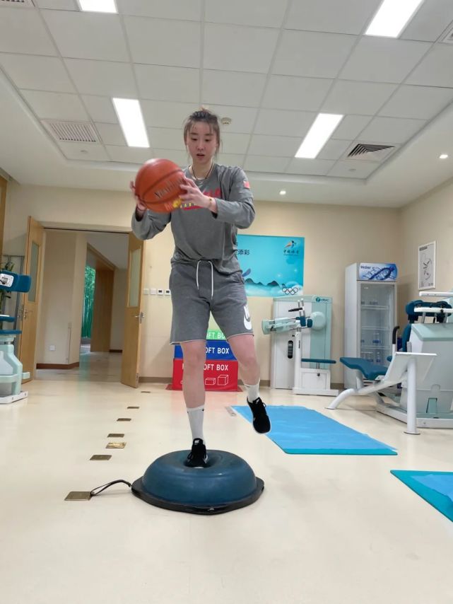 一个女孩的篮球之路,篮球女孩成长过往