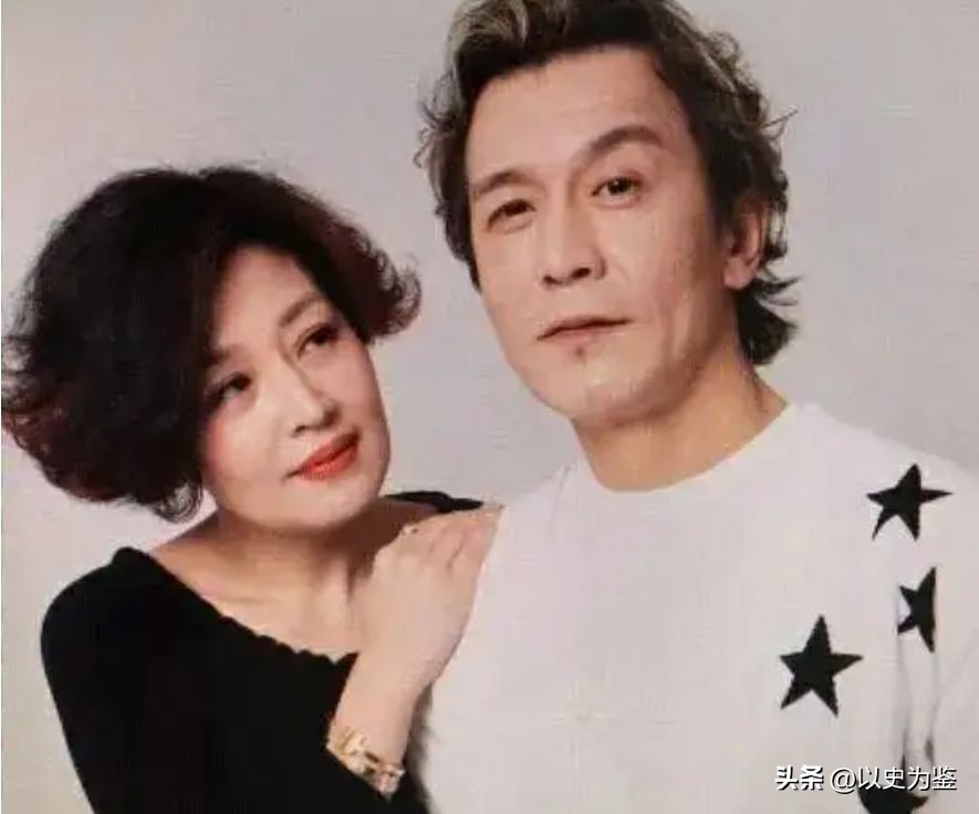 2012春晚没唱难忘今宵唱了什么歌,2012年春晚赵本山得奖了吗