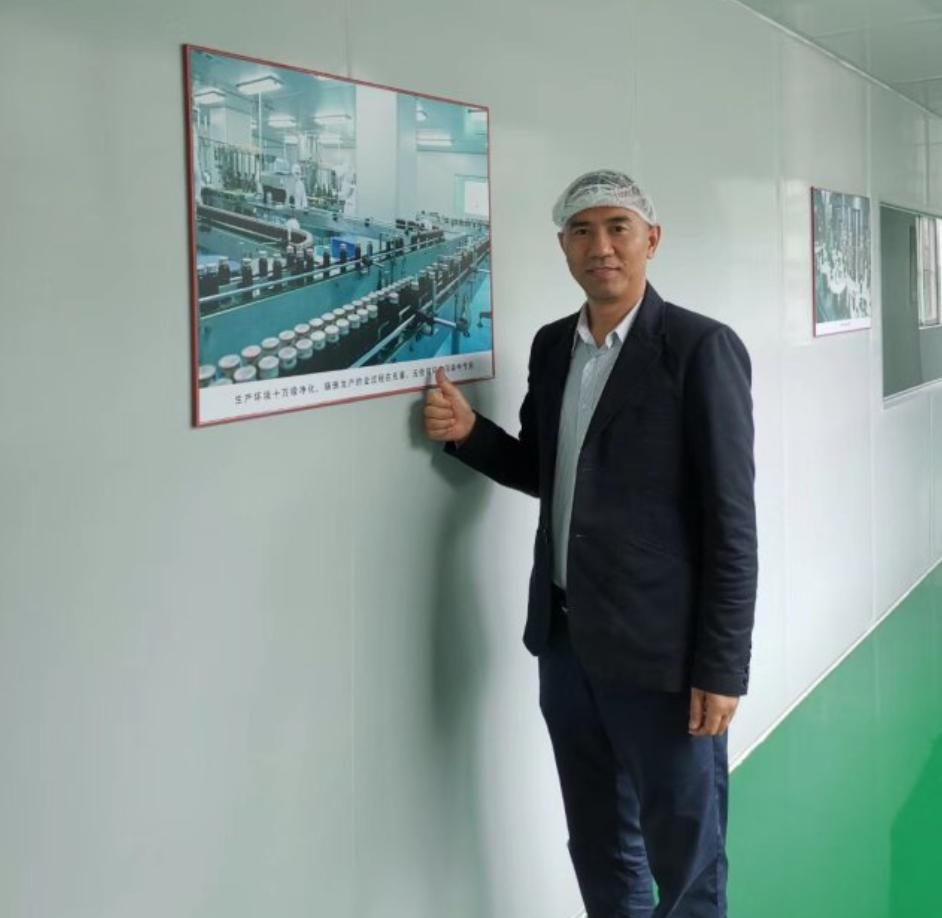 男子养天价乌龟一只龟能卖100,卖乌龟年入百万