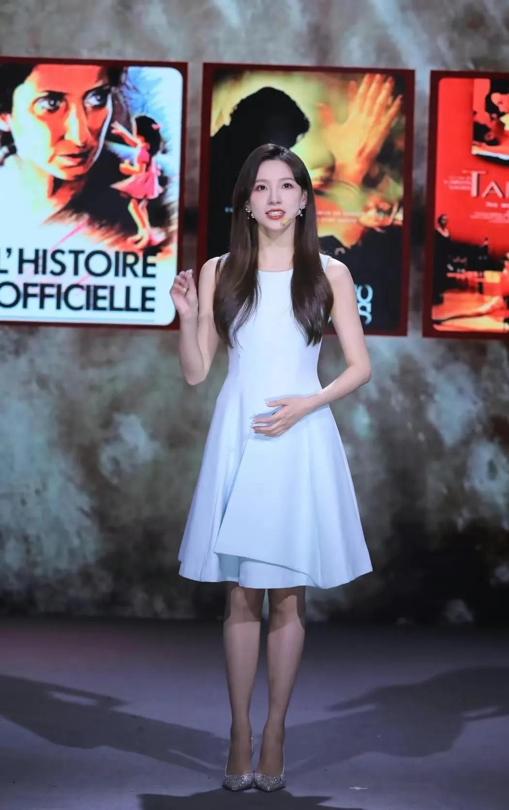 央视美女主持人马凡舒简历,央视美女马凡舒