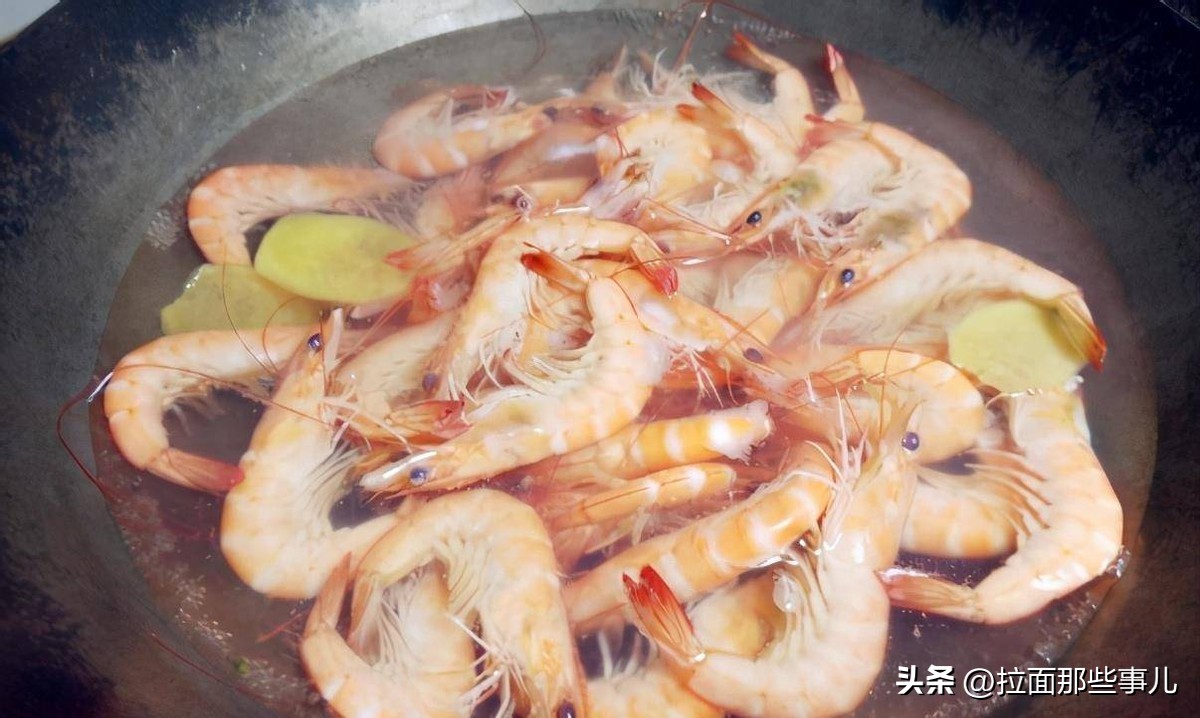 怎样煮盐水虾煮多长时间,煮盐水虾是开水下锅还是凉水下锅