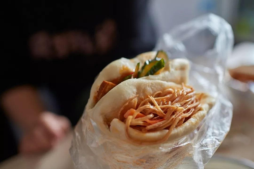 吃到嗓子眼的牛肉面,吃到嗓子眼的榴莲自助