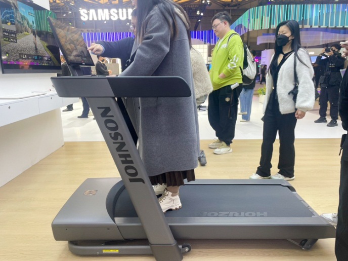 华为智选h1跑步机,华为智选跑步机宣传视频