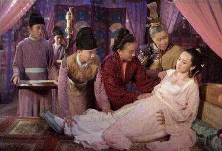 顾廷烨用什么典故说小秦氏,顾廷烨读了郑伯克段于鄢