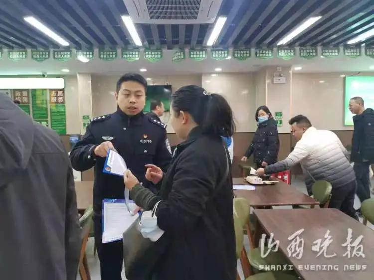 派出所特殊年味,别样元宵节民警与家人的云团圆