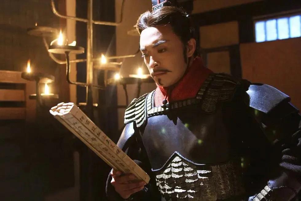 嬴驷蛰伏三年,嬴驷隐忍三年