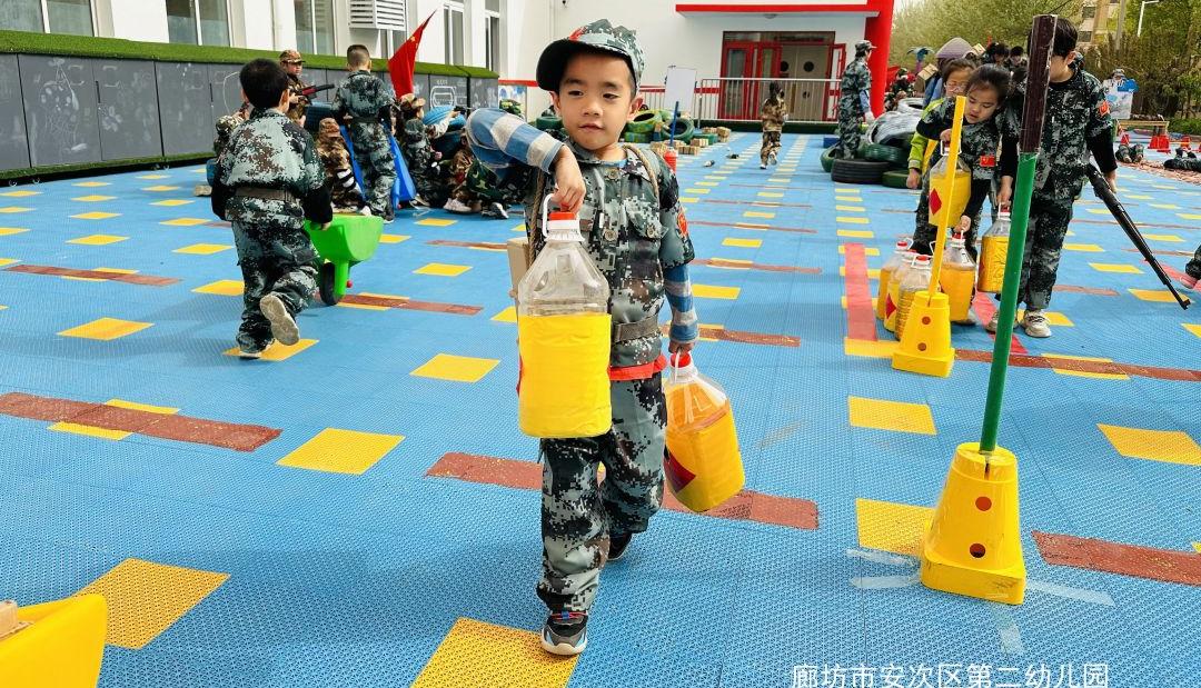 幼儿园聆听红色故事传承红色精神,传统文化在幼儿园的传承实践案例