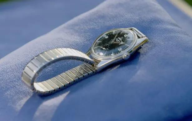 十年前的一块手表现在价格翻十倍,60块手表卖出6000块天价