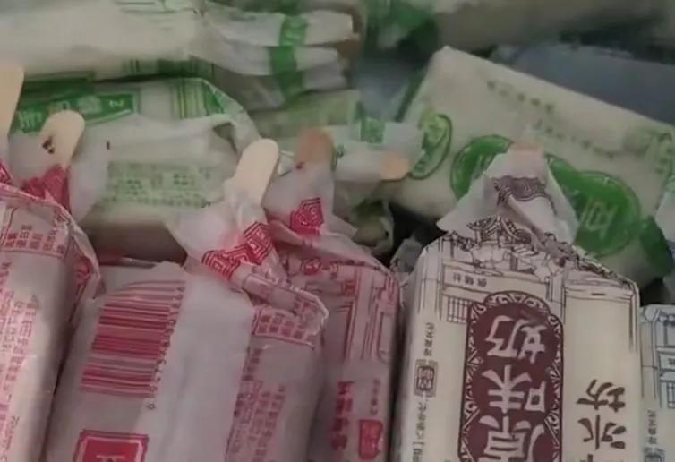 姐弟三天卖出上千根冰棍,姐弟假期3天卖上千根冰棍怎么办