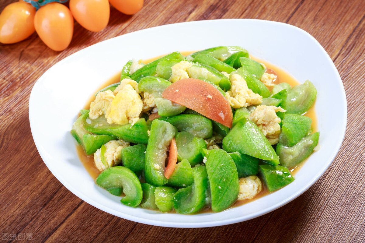 清炒丝瓜不焯水会黑吗,炒丝瓜切记不要先放油