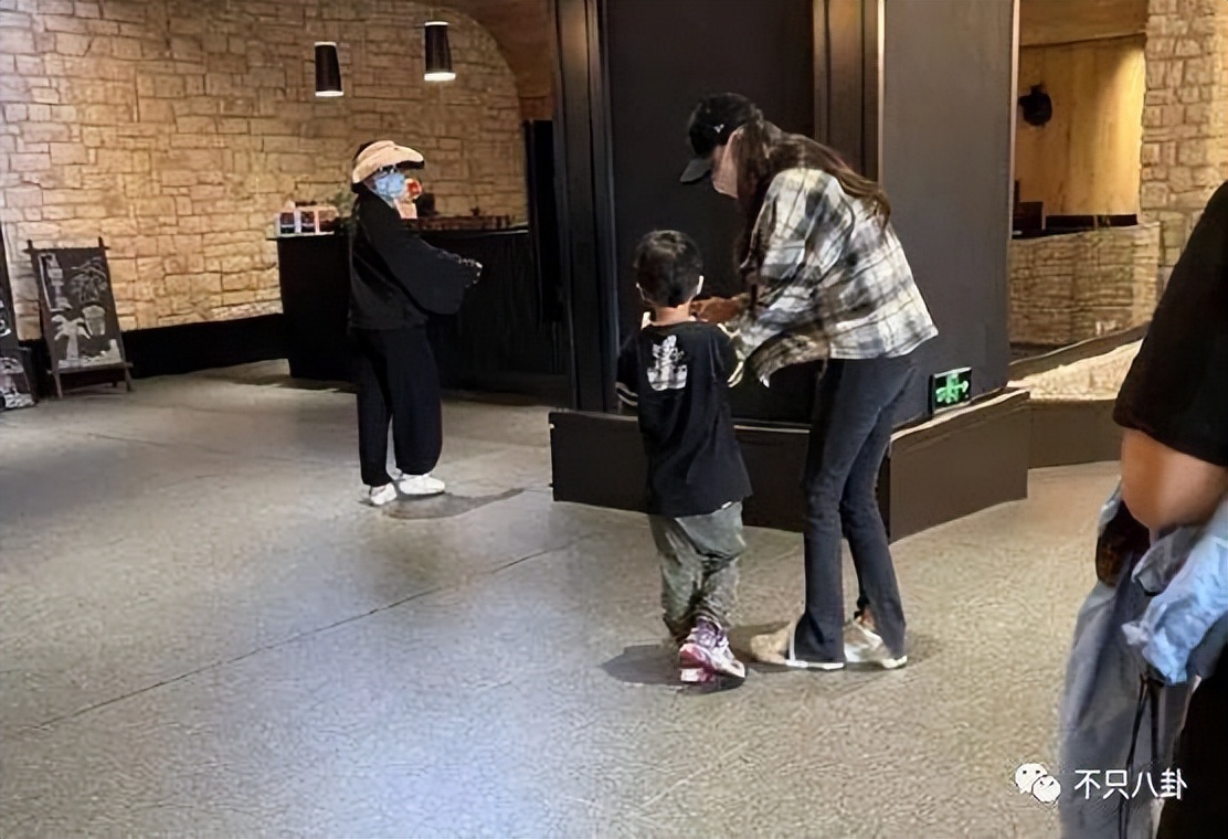 黄晓明和angelababy有没有离婚,黄晓明angelababy离婚时间