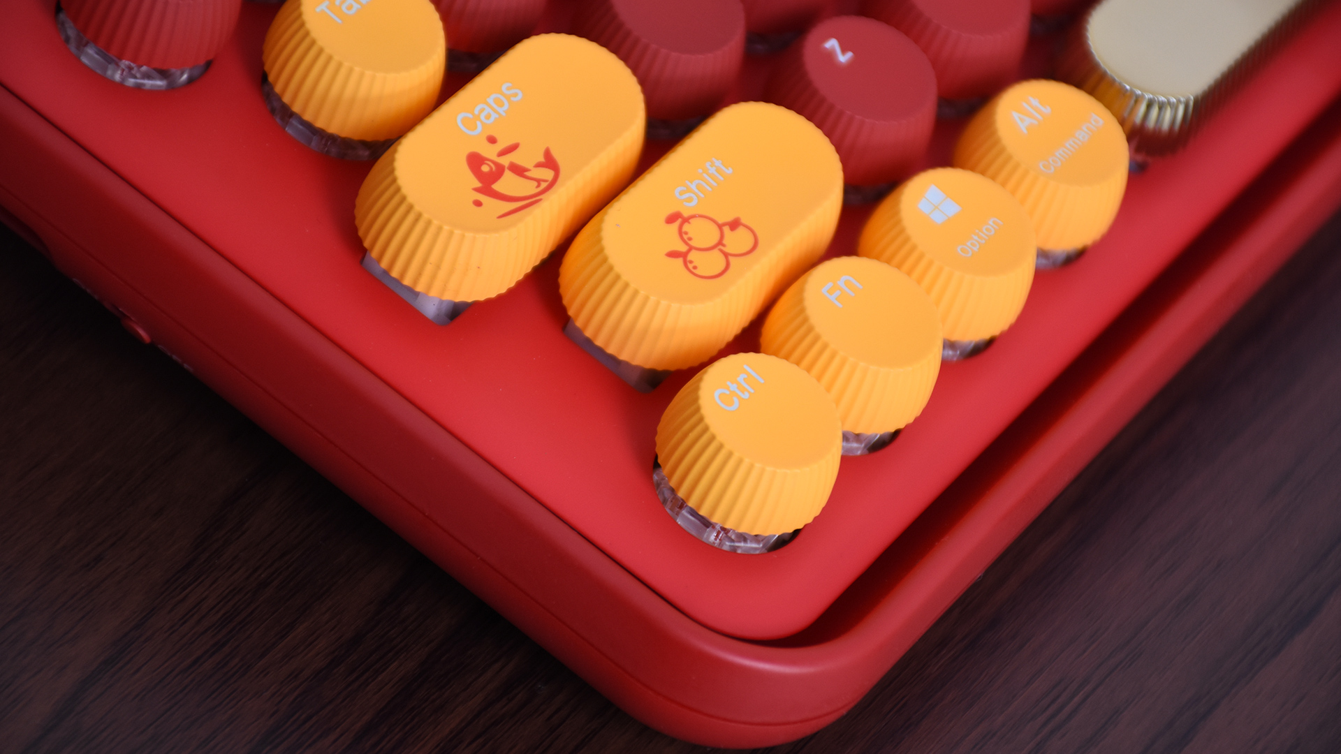 雷柏ralemopre5姹紫嫣红版,雷柏ralemopre5圣诞版机械键盘