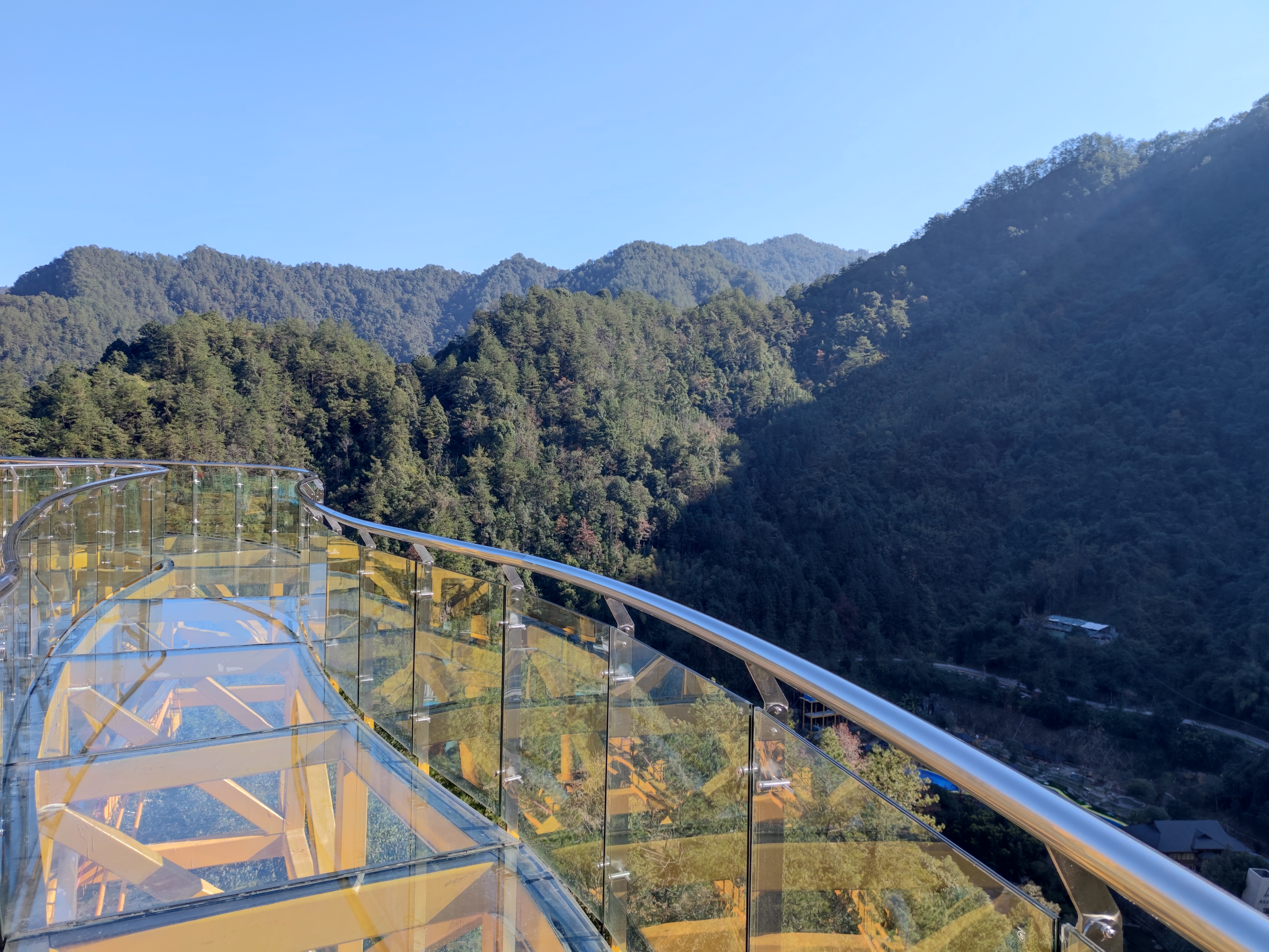 清远避暑温泉山庄,清远森林温泉